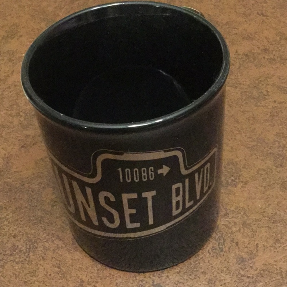 Broadway Souvenirs Sunset Blvd Mug PLUS July 1995 Playbill - Picture 2 of 5